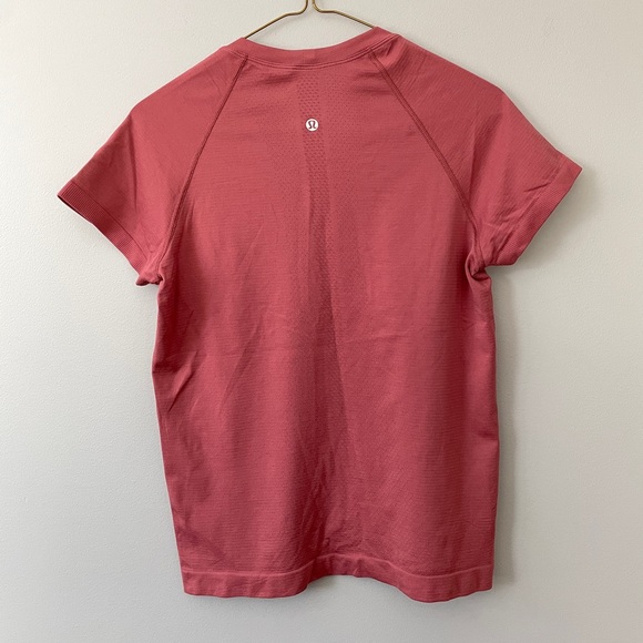 LULULEMON Pink Swiftly Top Cropped - Picture 2 of 3